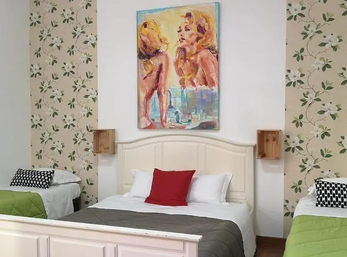 House Fiorelli 3* Rome